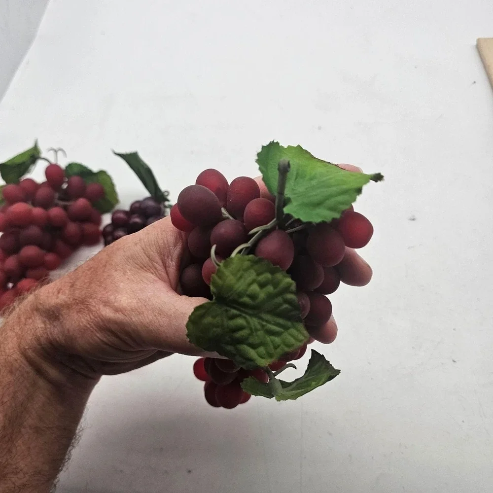 Plastic Grapes Set Of 4 Faux Grape Bunches Red Purple Green Kitchen Decor